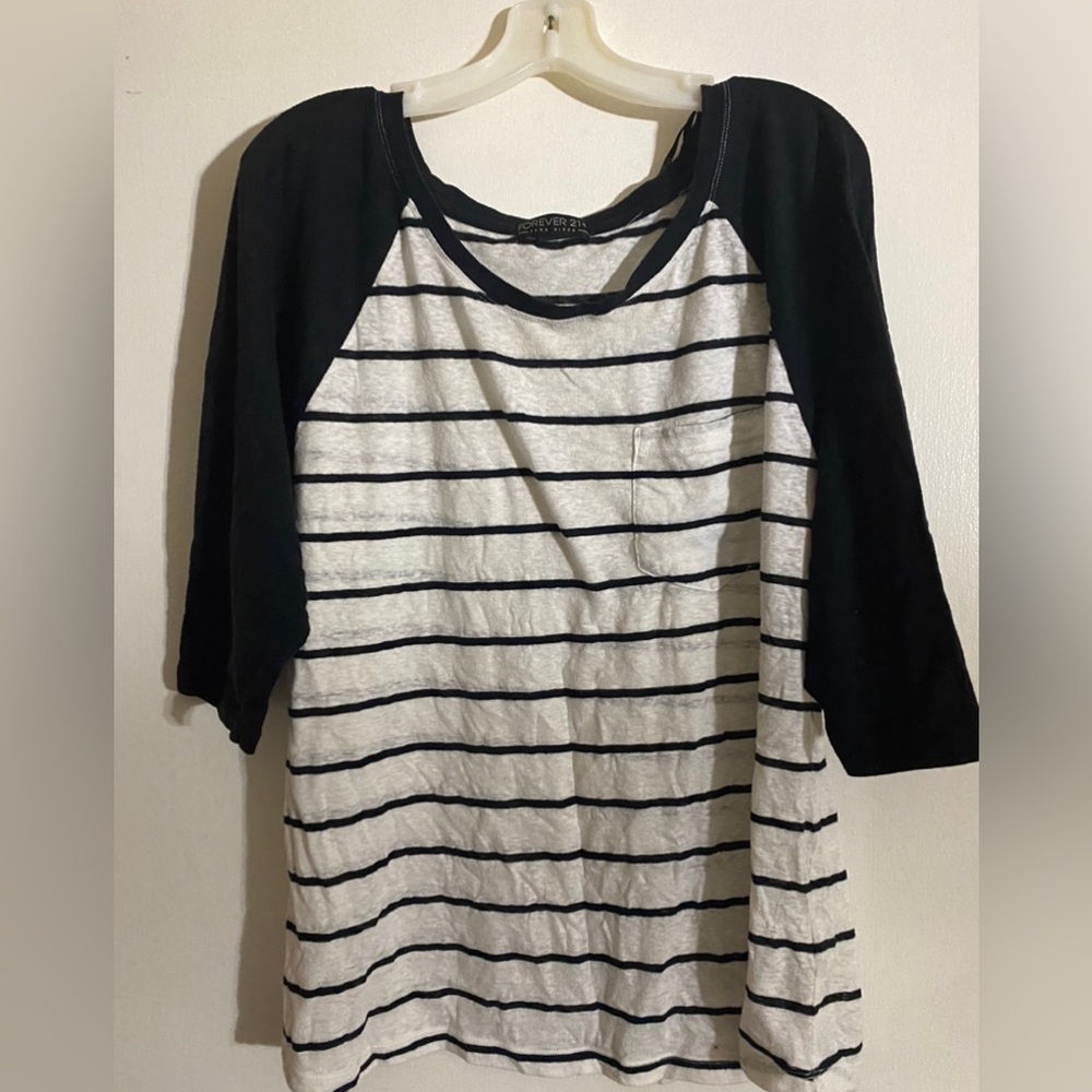 Black stripes top